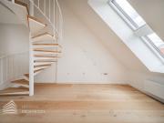 Helle 2 Zimmer Maisonettewohnung, Nähe Wiedner Hauptstraße