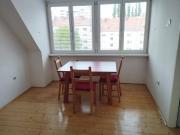 Helle 2 Zimmer Wohnung 73 m2 nahe Schillerplatz