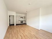 Helle 2 Zimmer Wohnung bei U3 Hütteldorfer Str. / 10A...