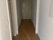 Helle 2 Zimmer Wohnung im 1. OG mit Keller in grüner...