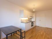 Helle 2 Zimmer Wohnung im 4. Liftstock mit Lift –...