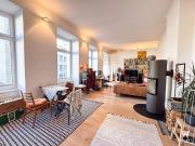 Helle 2 Zimmer Wohnung in Wien 1040 + 62qm inkl. Lift