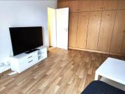 Helle 2 Zimmer Wohnung mit Aufzug und zwei Bädern im...