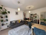 Helle 2 Zimmer Wohnung mit Balkon & Gartenblick zum 01.11 Helle 2 Zimmer Wohnung mit Balkon & Gartenblick zum 01.11