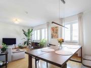 Helle 2 Zimmer Wohnung mit Balkon in zentraler Lage von...