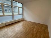 Helle 2 Zimmer Wohnung mit durchdachter Raumaufteilung...