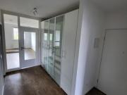 Helle 2 Zimmer Wohnung mit EBK und Loggia in...