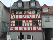 Helle 2 Zimmer Wohnung mit Einbauküche in zentraler Lage...