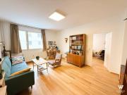 Helle 2 Zimmer Wohnung mit getrenntem Küchenbereich –...