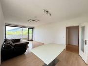 Helle 2 Zimmer Wohnung mit großem Balkon, Tiefgarage und...