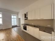 Helle 2 Zimmer Wohnung mit großer Terrasse in ruhiger...