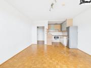 Helle 2 Zimmer Wohnung mit Loggia in Top Zentrumslage