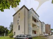 Helle 2 Zimmer Wohnung mit Loggia und Küche in...