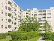 Helle 2 Zimmer Wohnung mit Loggia und...