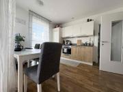 Helle 2 Zimmer Wohnung mit Loggia und Top Anbindung –...