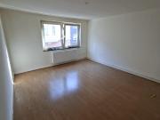 Helle 2 Zimmer Wohnung mit neuem Laminat in Essen Altenessen