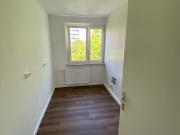 Helle 2 Zimmer Wohnung mit Süd Balkon!