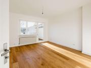 Helle 2 Zimmer Wohnung mit Süd West Balkon zum Innenhof...