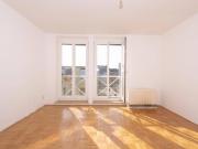 Helle 2 Zimmer Wohnung mit TG Parkplatz im Stadtzentrum...