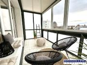 Helle 2 Zimmer Wohnung mit verglaster Loggia