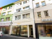 Helle 2 Zimmer Wohnung mit zusätzlichem Dachgeschossraum...