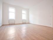 Helle 2 Zimmer Wohnung | separierte Küche | großzügiges Bad