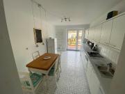 Helle 2 Zimmer Wohnung Südbalkon Hochparterre – Arkaden