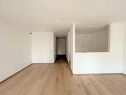 Helle 2 Zimmerwohnung im Erdgeschoß mit GROSSER Terrasse