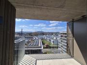 Helle 2 Zimmerwohnung mit Ausblick i m Obersten Stockwerk