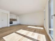 Helle 2 Zimmerwohnung mit Einbauküche und Balkon