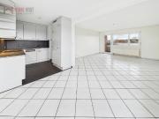 Helle 3.5 Zi. Wohnung mit Lift und Garage – ideal für...