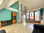 Helle 3,5 Zimmer Maisonette Wohnung mit Dachterrasse, 2...