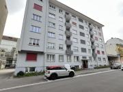 Helle 3,5 Zimmerdachwohnung an zentraler Lage zu vermieten