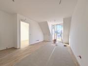 Helle 3 Zi DG Wohnung im Erstbezug Beziehbar ab Mai