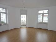 Helle 3 Zimmer Altbauhauptmiete mit kleinem Balkon in...