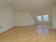 Helle 3 Zimmer Dachgeschosswohnung in Wien Stadlau –...