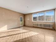 Helle 3 Zimmer Dachgeschosswohnung mit Loggia in Ruhelage