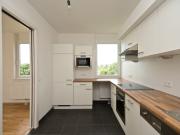 Helle 3 Zimmer Dachgeschosswohnung mit sonniger Terrasse...