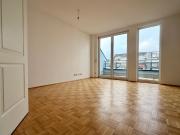 Helle 3 Zimmer Eigentumswohnung mit zwei Balkonen im...