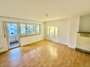 Helle 3 Zimmer Whg im 2. OG mit 2 Balkonen in...