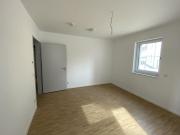 Helle 2 Zimmer Wohnung mit Wohlfühl Terrasse ab 01.12.25...