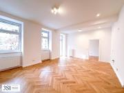 Helle 3 Zimmer Wohnung im Altbau mit sonnigem Balkon