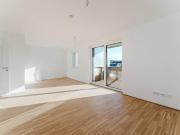 HELLE 3 Zimmer Wohnung im obersten Geschoss LEISTBARES...