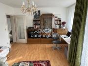 Helle 3 Zimmer Wohnung mit Balkon direkt an der U Bahn