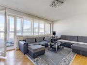 Helle 3 Zimmer Wohnung mit Balkon und Loggia Nähe LKH