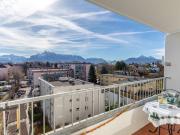 Helle 3 Zimmer Wohnung mit Balkon und Loggia Nähe LKH