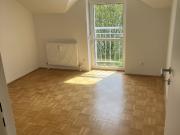 helle 3 zimmer wohnung mit balkon und parkplatz in...
