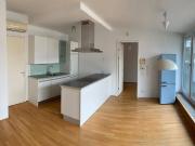 Helle 3 Zimmer Wohnung mit großer Terrasse im obersten...