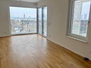 Helle 3 Zimmer Wohnung mit Möbeln in einem modernen...