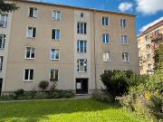 Helle 3 Zimmer Wohnung mit neuwertiger Einbauküche
